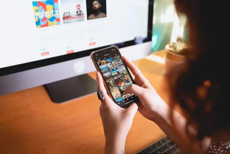 The Niche Is the Goldmine: How Savvy Digital Artists Are Building Real Businesses in Tight-Knit Communities